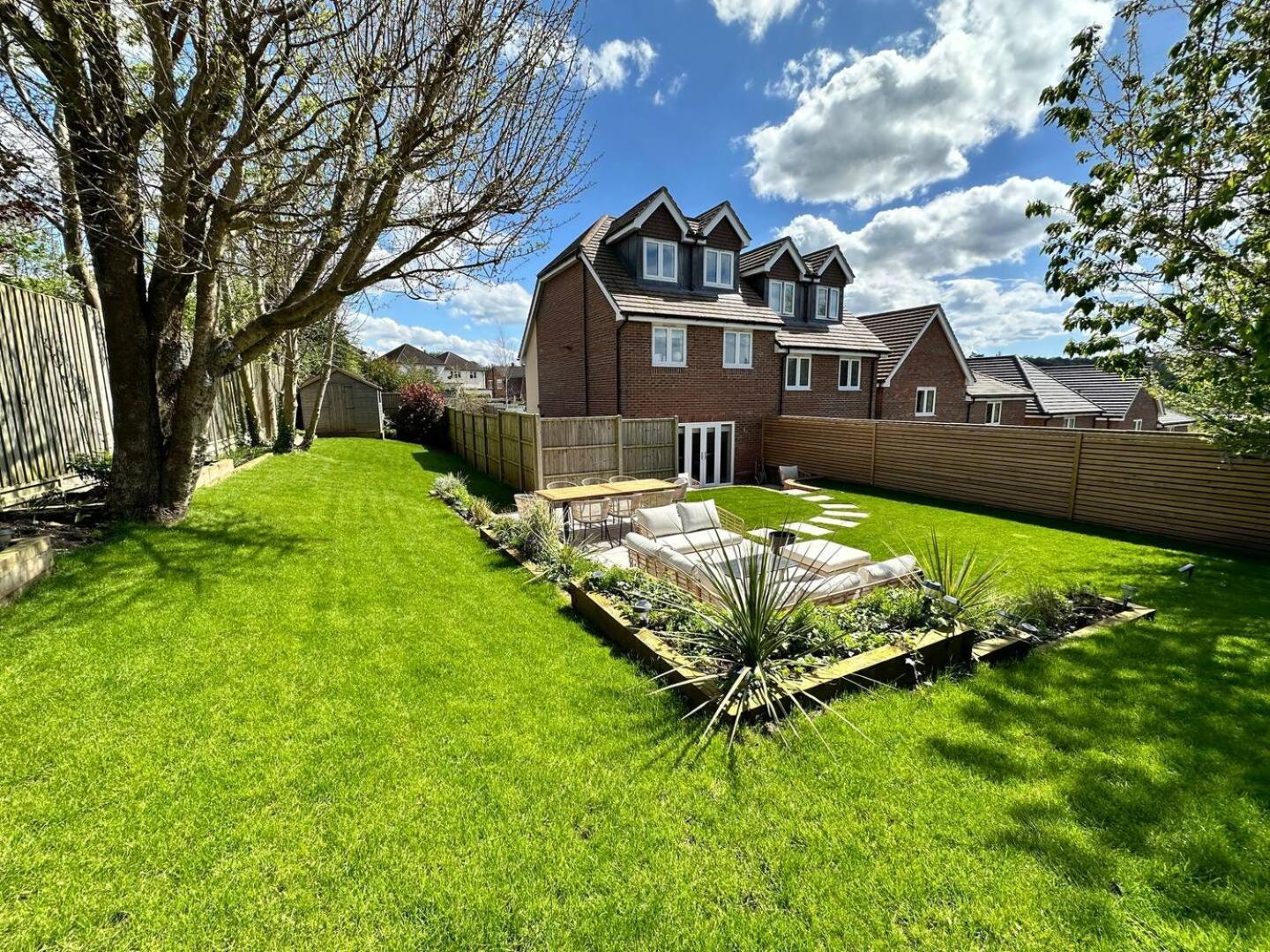 Pass The Keys Bright Modern - Lovely Garden Villa Chesham Exterior photo